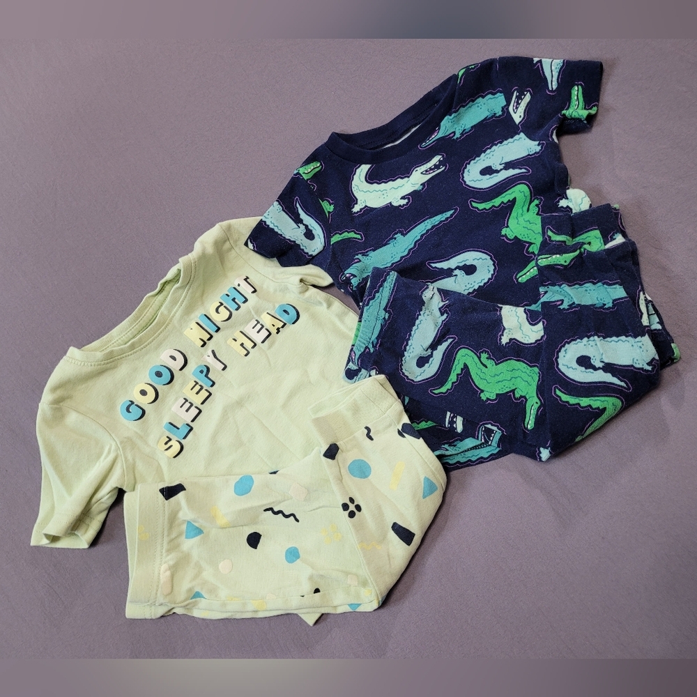 ✨️3/$25✨️ Bundle of 2 Toddler Pajama Sets